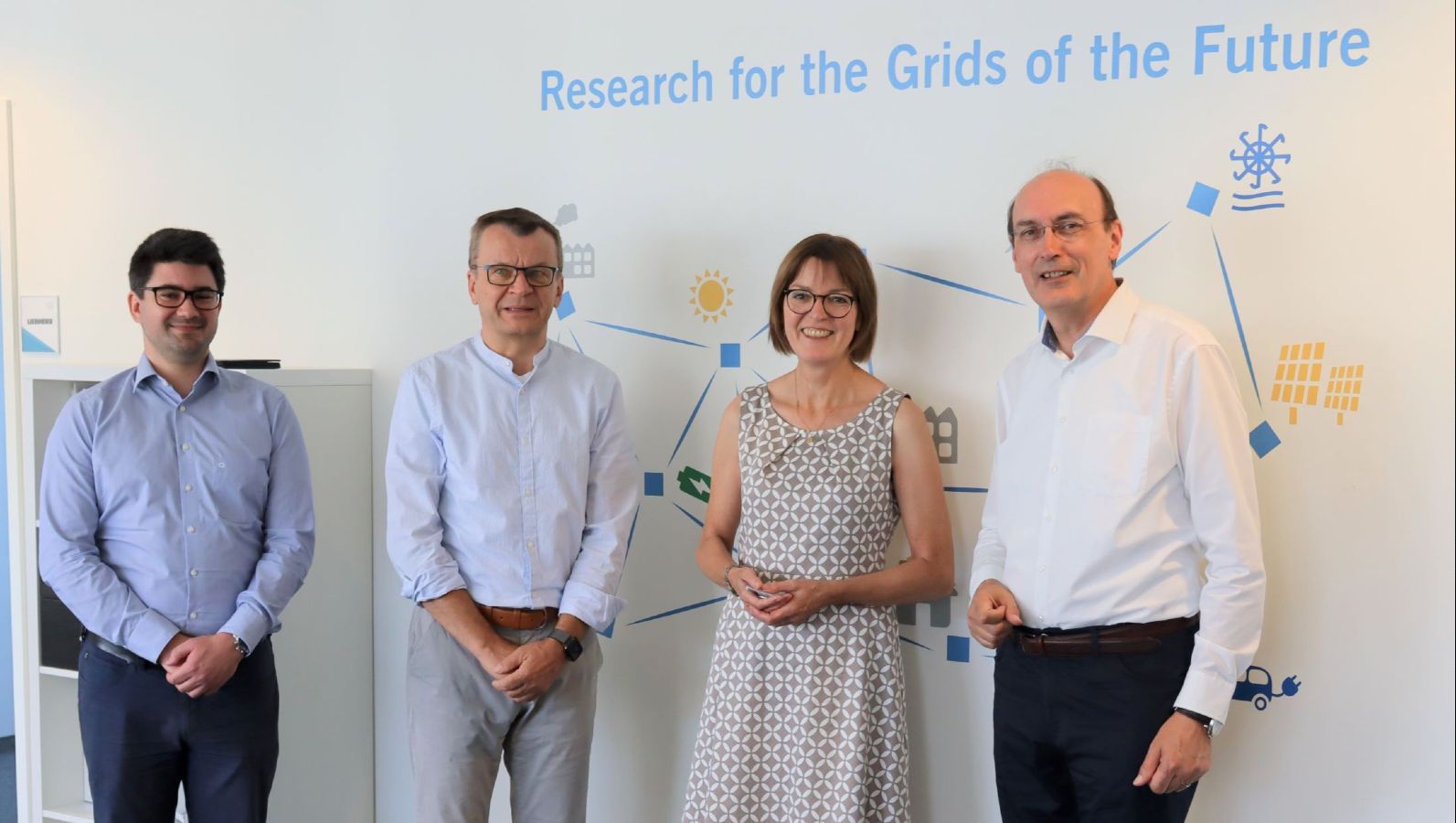 Forschungscampi im Gespräch - von links nach rechts: Daniel von den Hoff, PGS; Professor Georg Rose, STIMULIE; Dr. Regina Oertel, ISEA, Professor Rik W. De Doncker, Sprecher Forschungscampus FEN. 